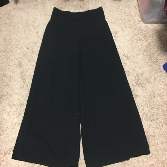 Mossimo Wide Leg Pant - Picture 2 of 8